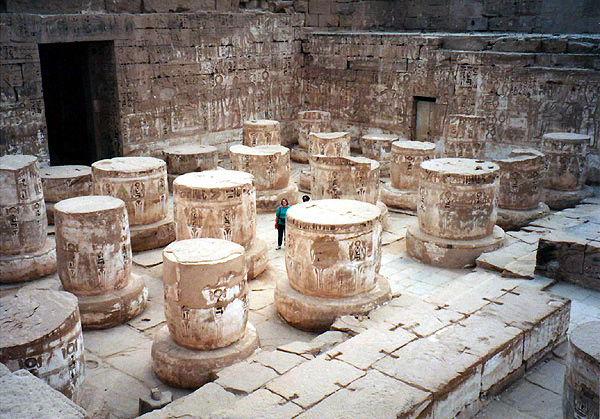 Medinet Habu, temple of Ramesses III, hypostyle hall